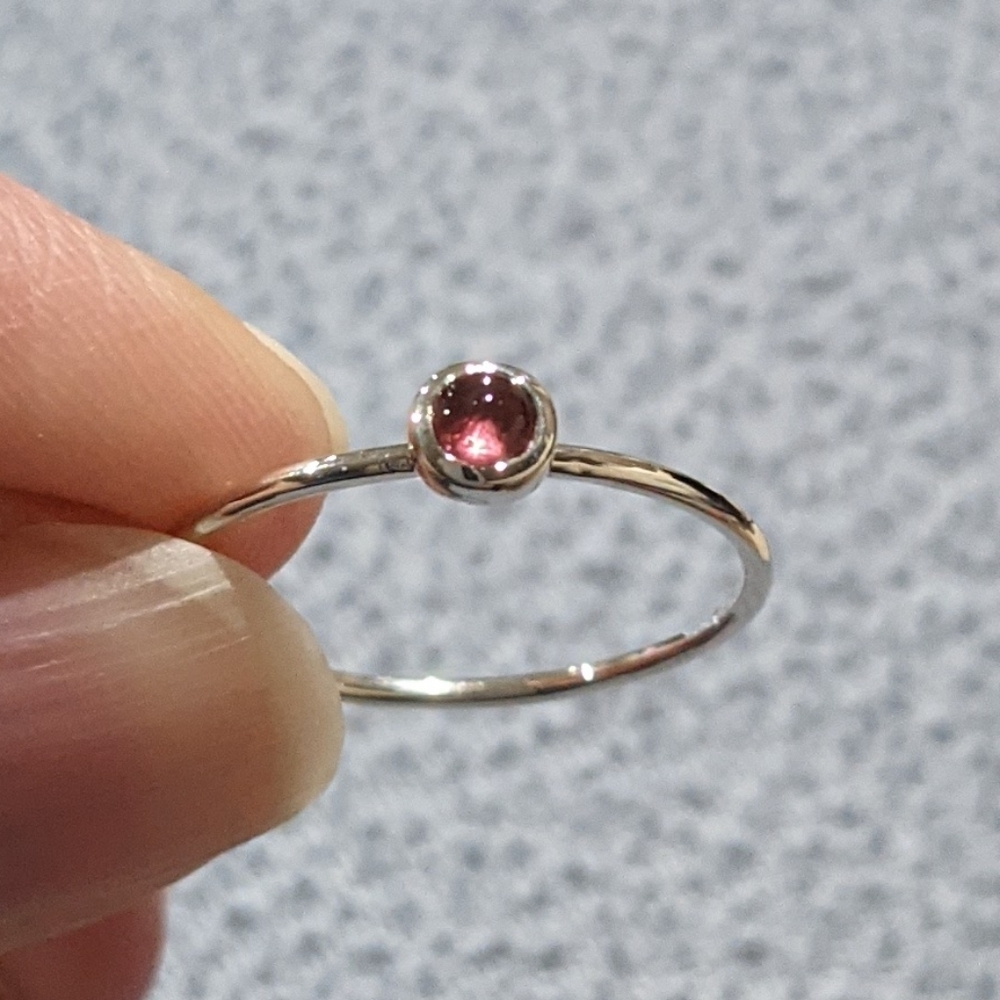 Sterling silver ring - natural garnet